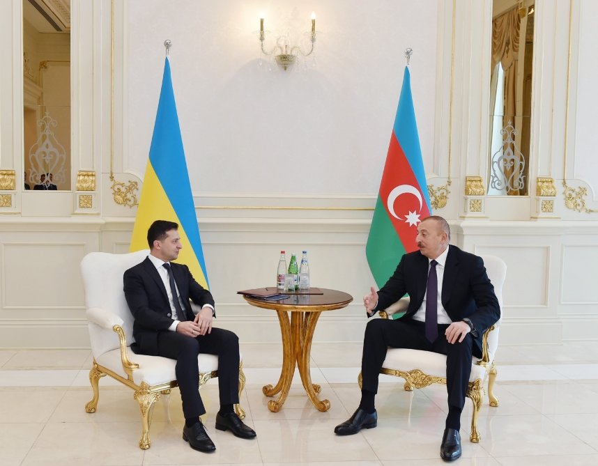 İlham Əliyevin və Vladimir Zelenskinin təkbətək görüşü oldu