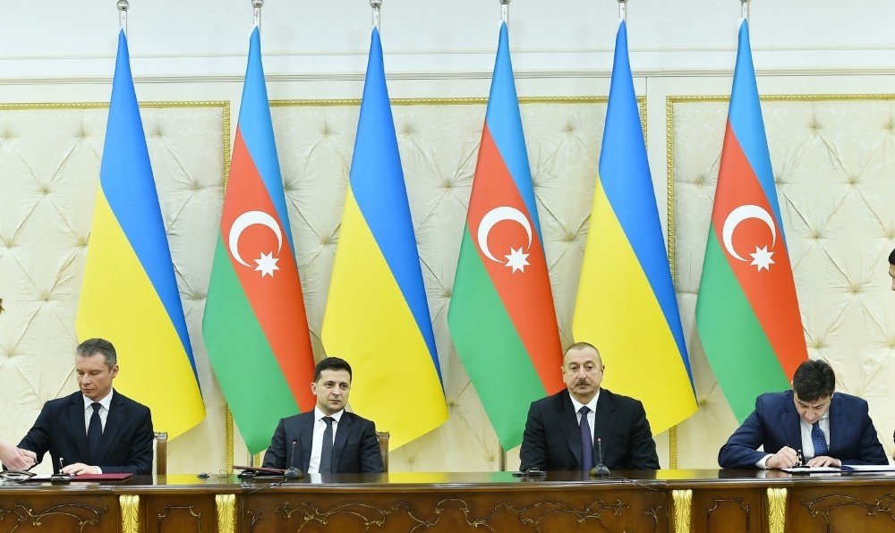 Azərbaycan-Ukrayna sənədləri imzalanıb