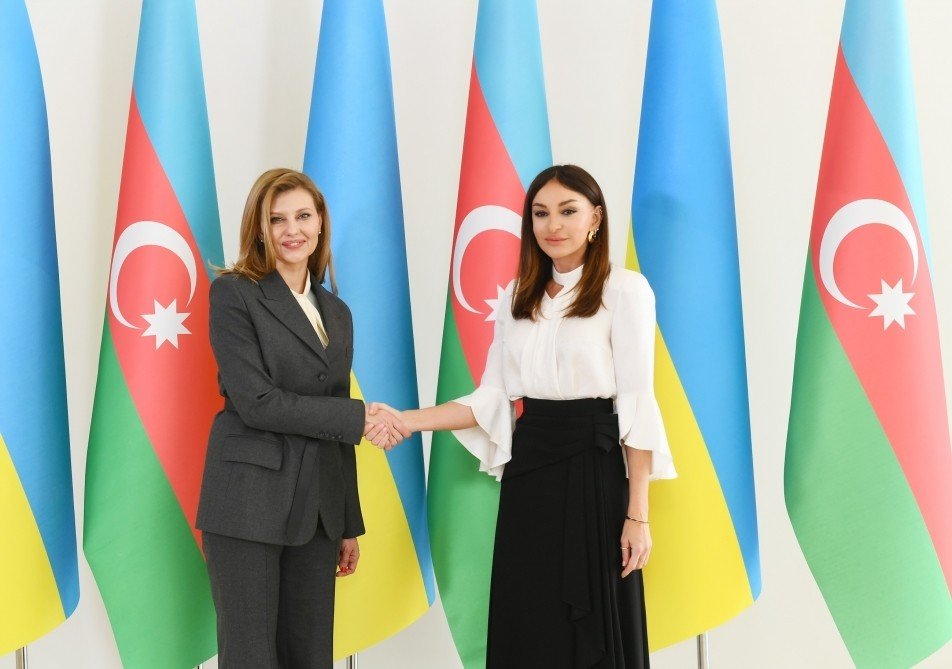 Azərbaycanın Birinci vitse-prezidenti Ukraynanın birinci xanımı ilə görüşüb